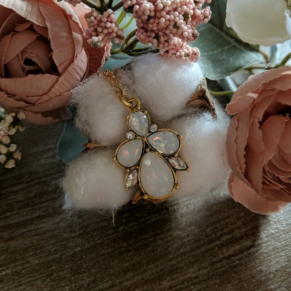 Angel/Bumblebee Crystal Necklace - Picture 2 of 2